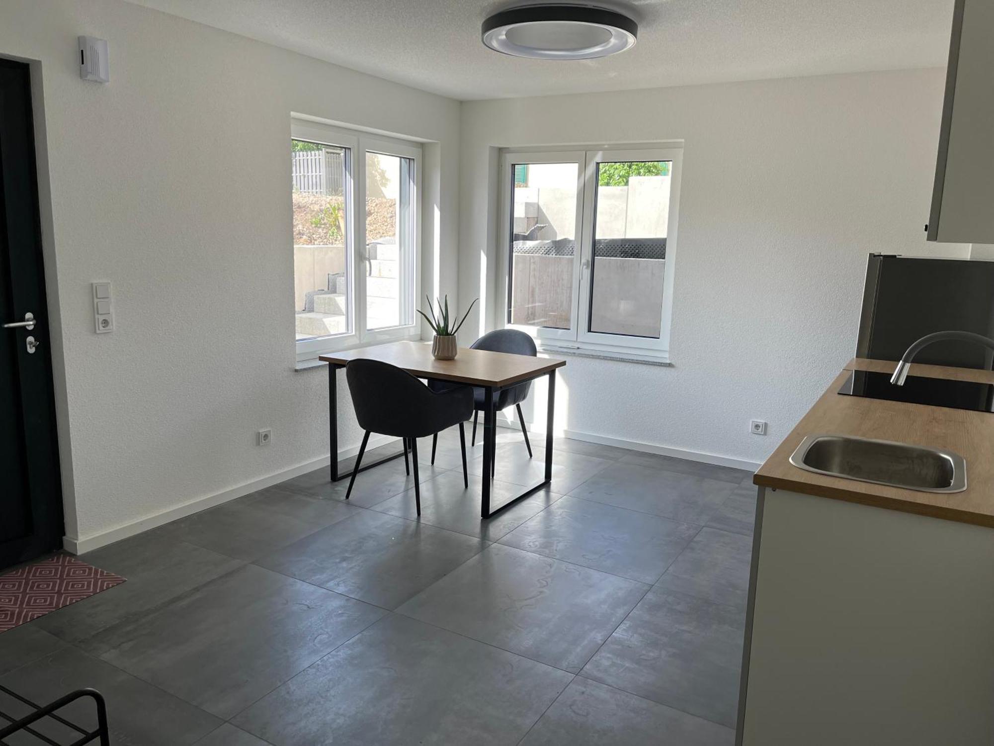 Schoenes 1 Zimmer Apartment Huefingen ภายนอก รูปภาพ