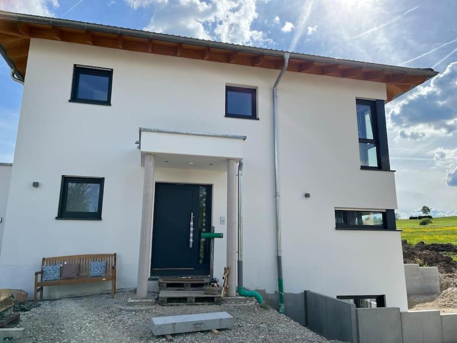 Schoenes 1 Zimmer Apartment Huefingen ภายนอก รูปภาพ